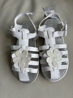 Carter's White Floral Strap Fisherman Sandals- 11